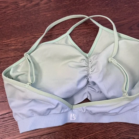 BuffBunny Seamless Ruched Sports Bra Honeydew Ombré - Picture 2 of 3
